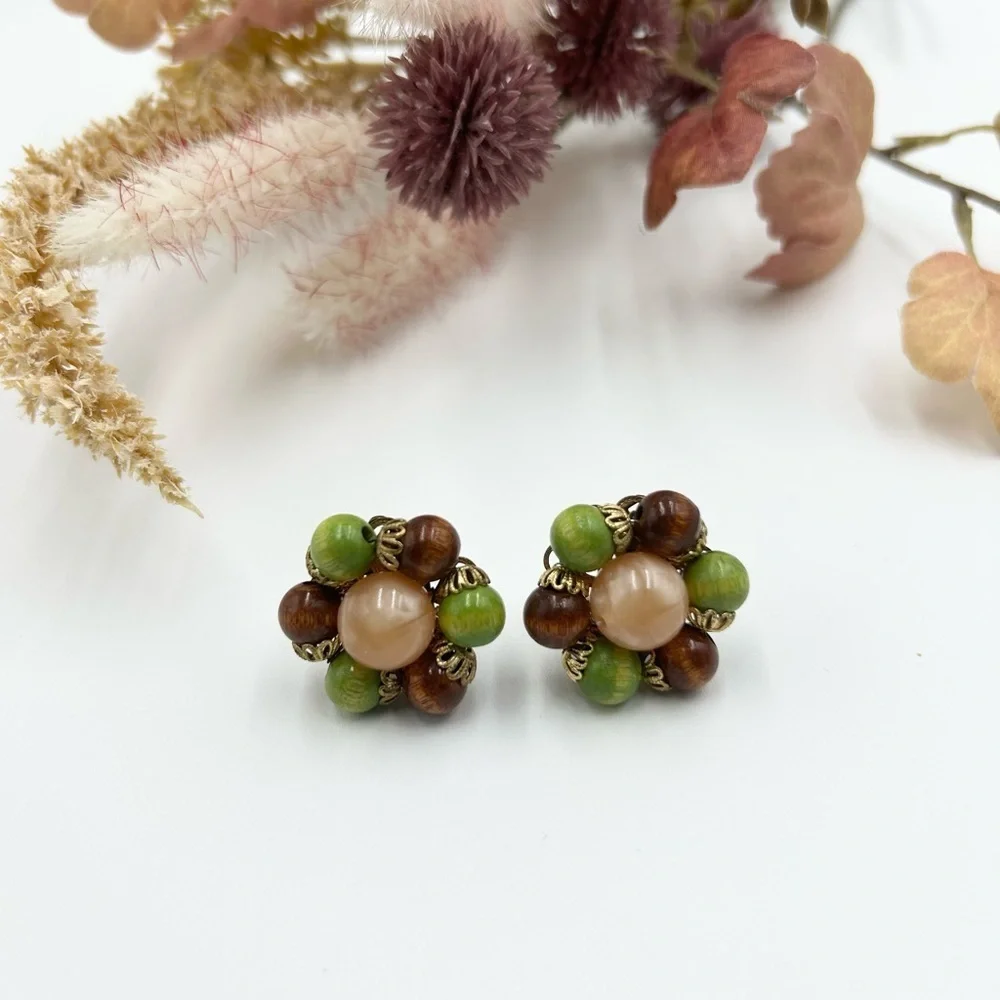 Vintage Wooden Stone Beads Earrings Clip on